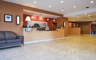 Photo 4 - Hampton Inn Key Largo Manatee Bay