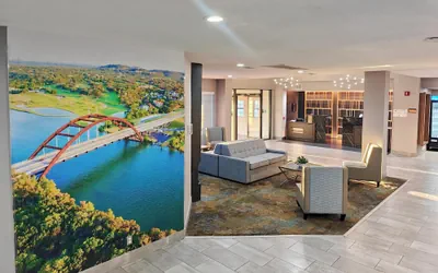 Photo 3 - La Quinta Inn & Suites by Wyndham Round Rock North
