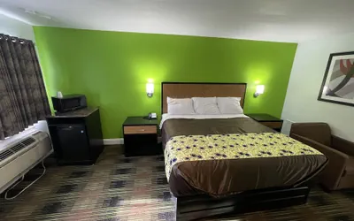 Photo 5 - Bowers Hill Inn
