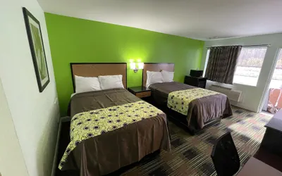 Photo 2 - Bowers Hill Inn