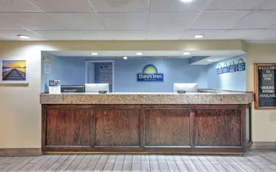 Photo 5 - Days Inn by Wyndham Greenville MS