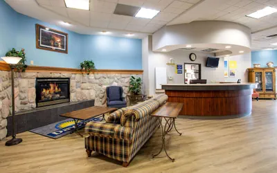 Photo 4 - Days Inn by Wyndham Marquette