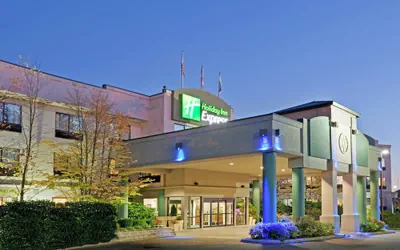 Photo 2 - Holiday Inn Express Bellingham by IHG