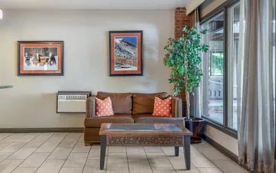 Photo 4 - Best Western Plus Rio Grande Inn