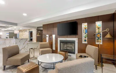 Photo 3 - Best Western Plus Heritage Rail-South York/I-83