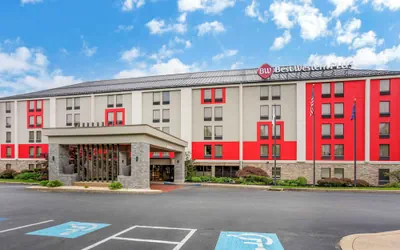 Best Western Plus Heritage Rail-South York/I-83