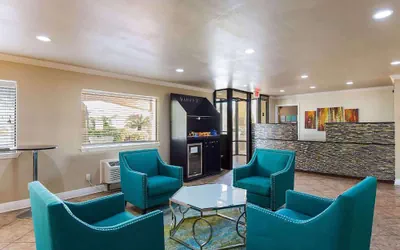 Photo 3 - Days Inn by Wyndham Foley - North Gulf Shores