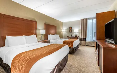 Photo 2 - Comfort Inn Cincinnati Northeast