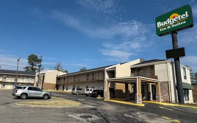 Photo 2 - Budgetel Inn & Suites