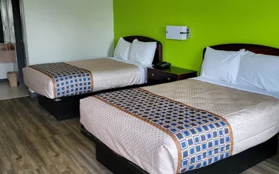 Photo 5 - Budgetel Inn & Suites