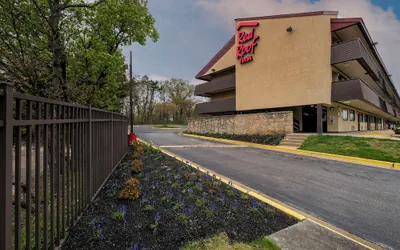 Photo 2 - Red Roof Inn Washington DC - Lanham