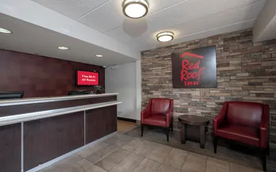 Photo 4 - Red Roof Inn Washington DC - Lanham