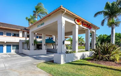 Photo 2 - Econo Lodge Vero Beach - Downtown
