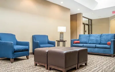 Photo 5 - Comfort Inn The Pointe
