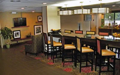 Photo 4 - Hampton Inn Norfolk/Chesapeake (Greenbrier Area)