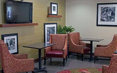 Photo 3 - Hampton Inn Norfolk/Chesapeake (Greenbrier Area)