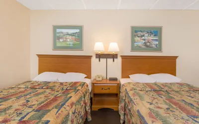 Photo 5 - Garden Inn