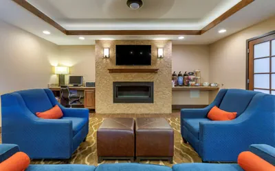 Photo 2 - Comfort Inn Medford North
