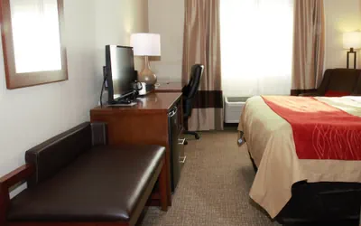 Photo 4 - Comfort Inn Medford North