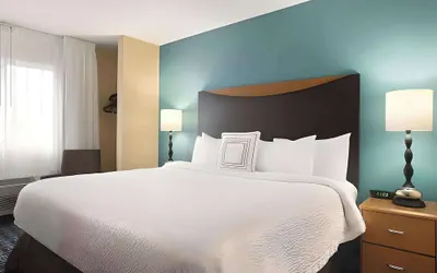 Photo 2 - Dubuque Inn & Suites