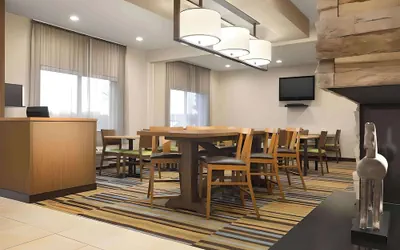 Photo 5 - Dubuque Inn & Suites