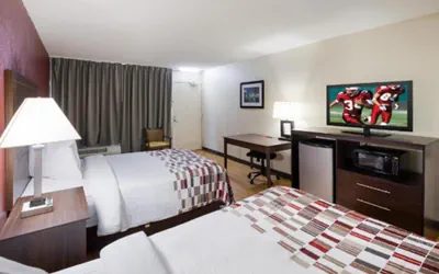 Photo 2 - Horizon Inn & Suites