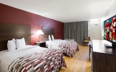 Photo 3 - Horizon Inn & Suites