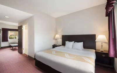Photo 5 - Quality Inn Grand Suites Bellingham