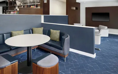 Photo 4 - Courtyard by Marriott Huntsville University Drive