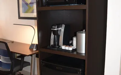 Photo 4 - Holiday Inn Express Philadelphia NE - Bensalem by IHG