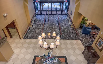 Photo 3 - Arlington Court Suites, a Clarion Collection Hotel