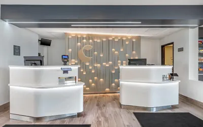 Photo 3 - Comfort Inn & Suites Arlington Heights - Buffalo Grove
