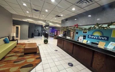 Photo 2 - Days Inn by Wyndham Amarillo East