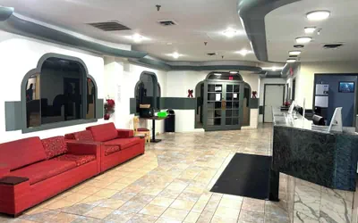 Photo 3 - Twin City Inn & Suites Benton Harbor - St. Joseph