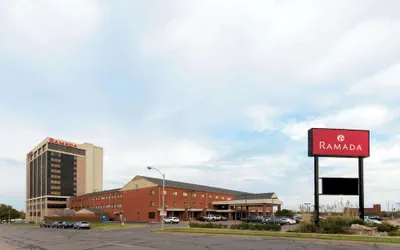 Photo 2 - Ramada Hotel & Convention Center by Wyndham Topeka Downtown