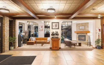 Photo 5 - Best Western Plus GranTree Inn