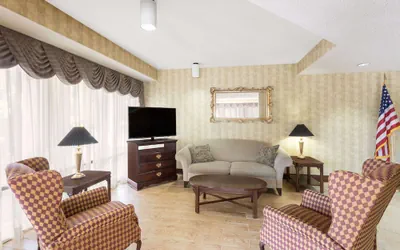 Photo 3 - Baymont by Wyndham Griffin