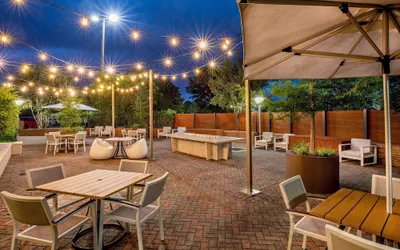 Photo 2 - Delta Hotels by Marriott Chesapeake Norfolk