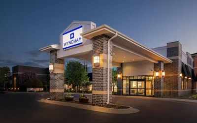 Wyndham Bloomington - Mall of America