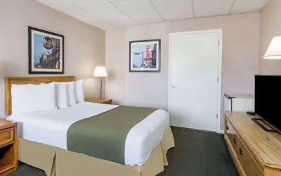 Photo 5 - Days Inn by Wyndham Bedford