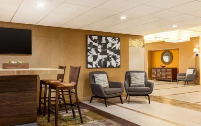 Photo 4 - Holiday Inn Gaithersburg by IHG