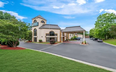 Photo 2 - Quality Inn Fort Mill near Carowinds Blvd.