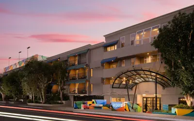 Le Parc at Melrose