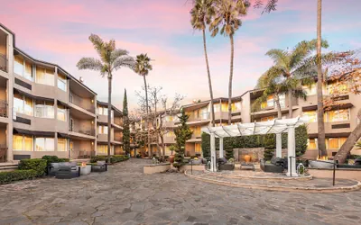 Belamar Hotel Manhattan Beach, Tapestry Collection by Hilton