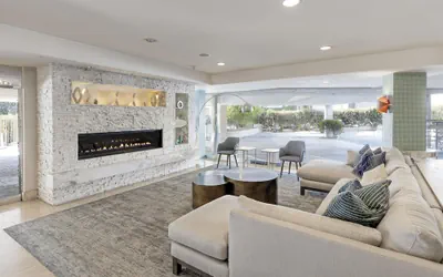 Photo 2 - Belamar Hotel Manhattan Beach, Tapestry Collection by Hilton
