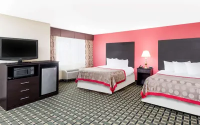 Photo 3 - Ramada by Wyndham Vandalia