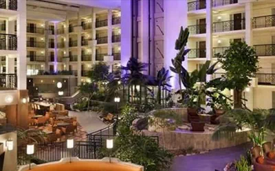 Photo 2 - Embassy Suites by Hilton Piscataway Somerset
