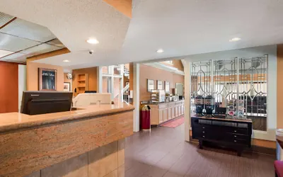 Photo 2 - SenS Suites Livermore, SureStay Collection by Best Western
