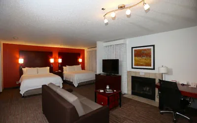 Photo 4 - SenS Suites Livermore, SureStay Collection by Best Western