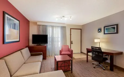 Photo 5 - SenS Suites Livermore, SureStay Collection by Best Western